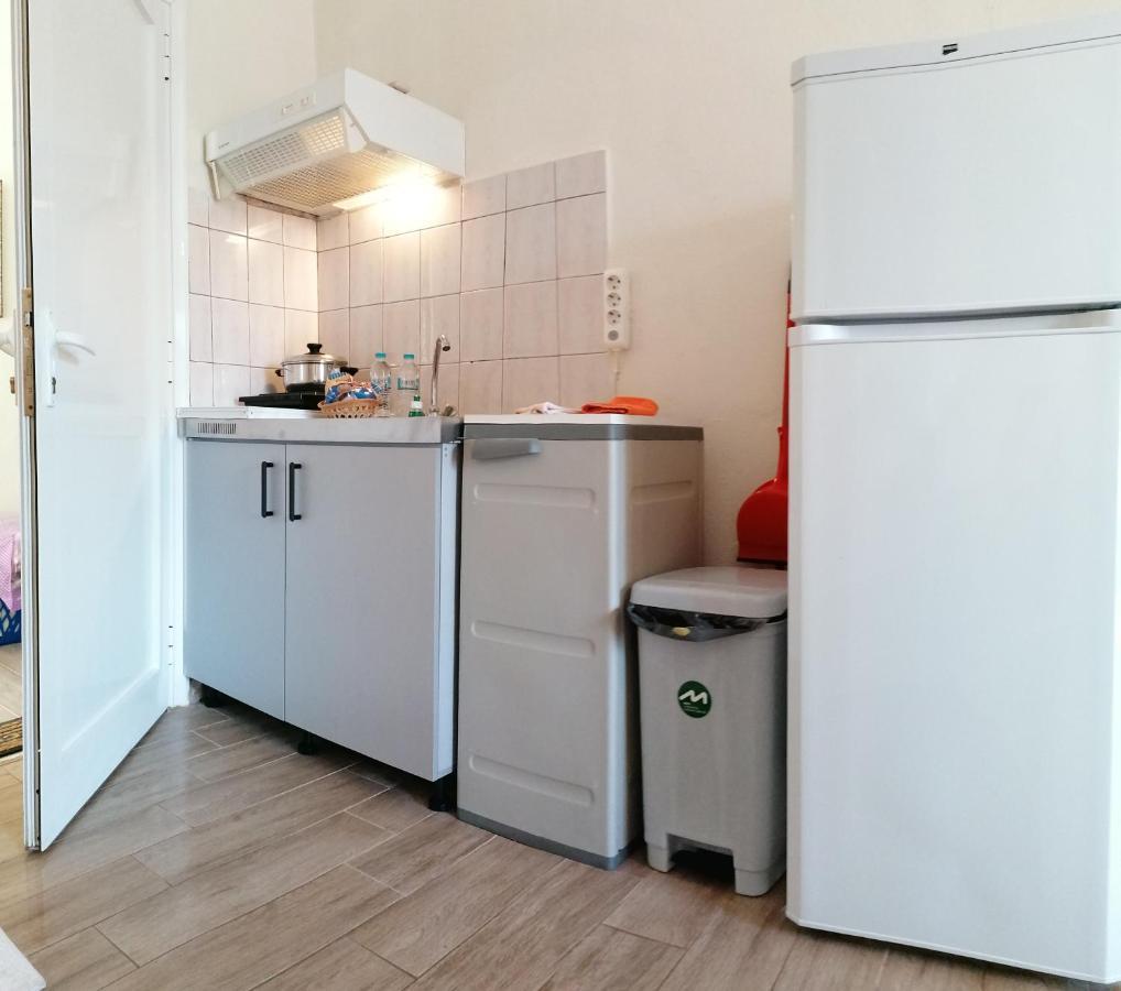 Studios Lia Adults Only -Fully Renovated Chrysi Ammoudia Luaran gambar