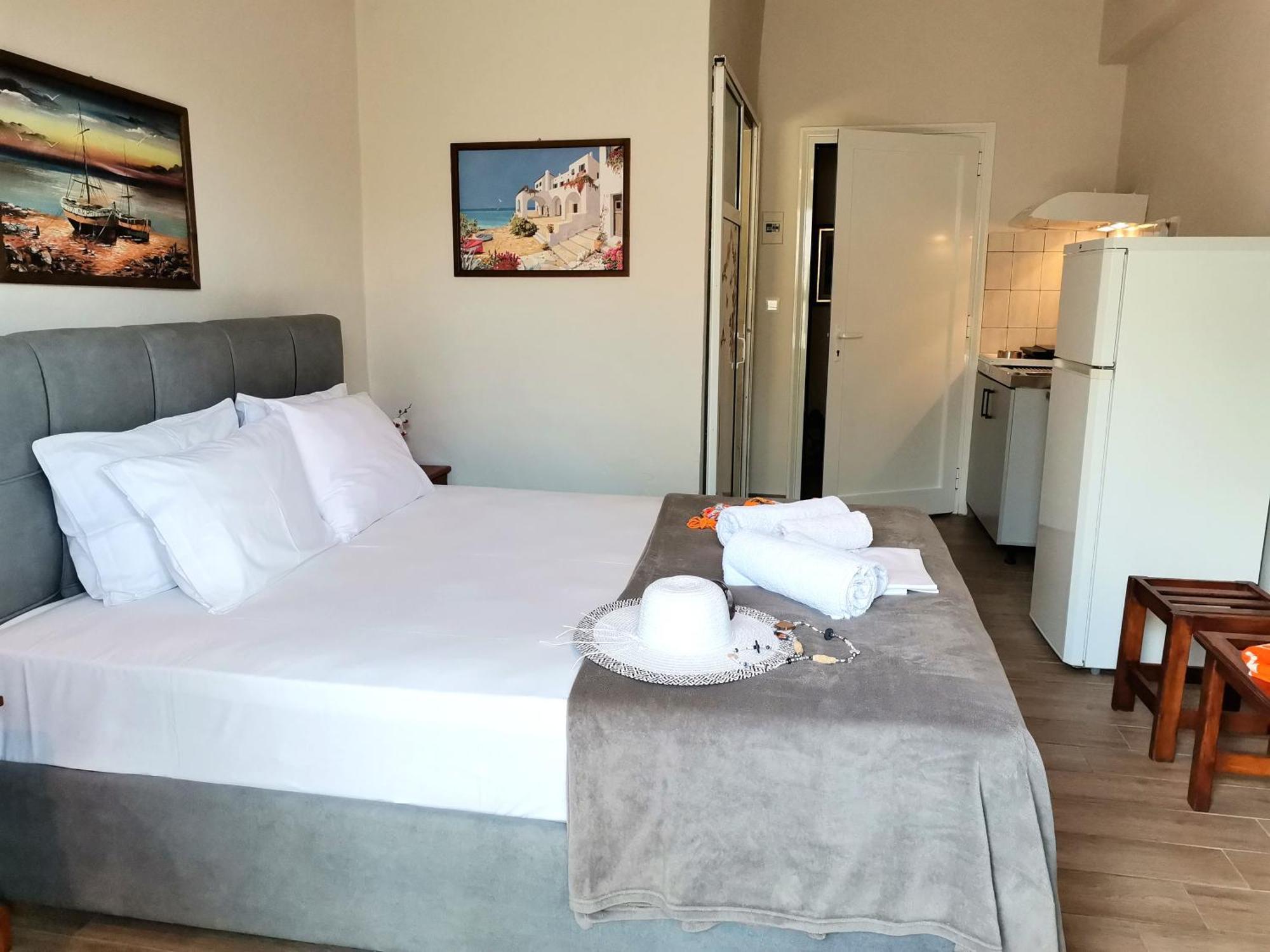 Studios Lia Adults Only -Fully Renovated Chrysi Ammoudia Luaran gambar