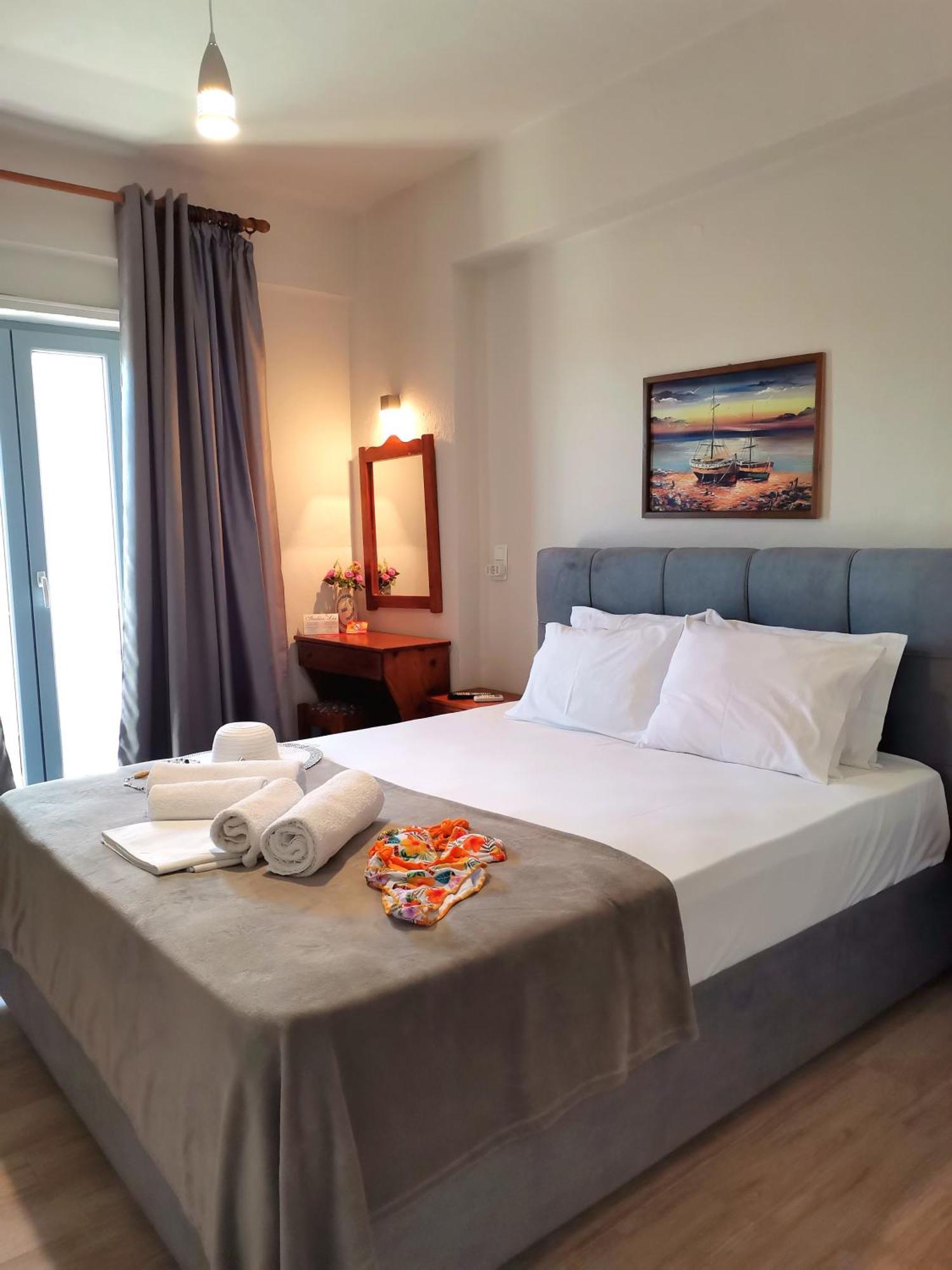 Studios Lia Adults Only -Fully Renovated Chrysi Ammoudia Luaran gambar