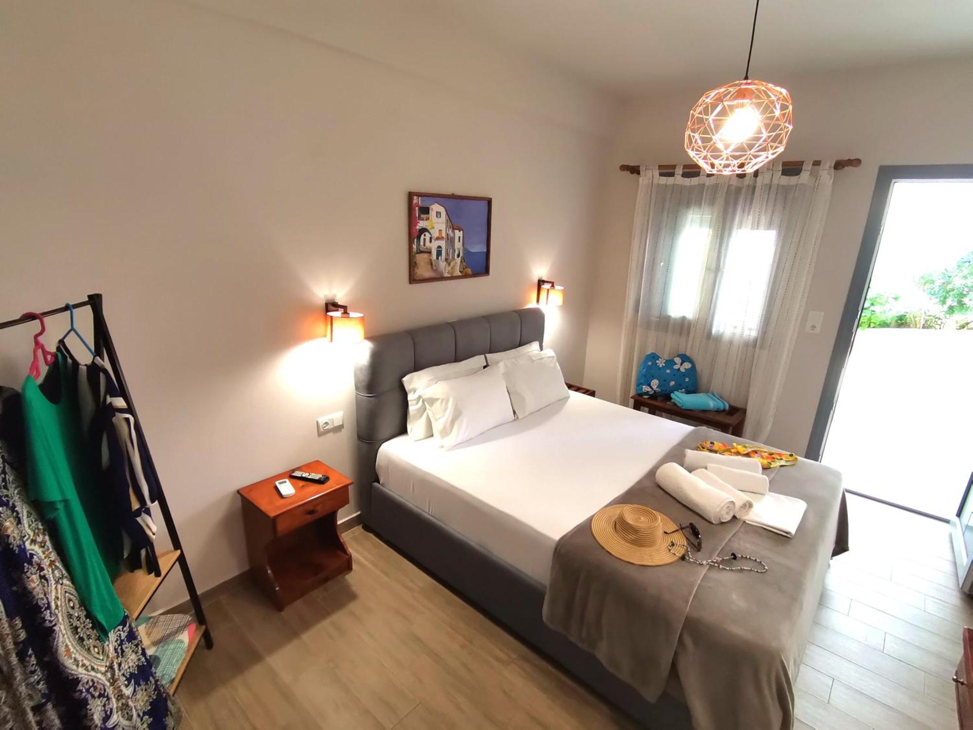 Studios Lia Adults Only -Fully Renovated Chrysi Ammoudia Luaran gambar