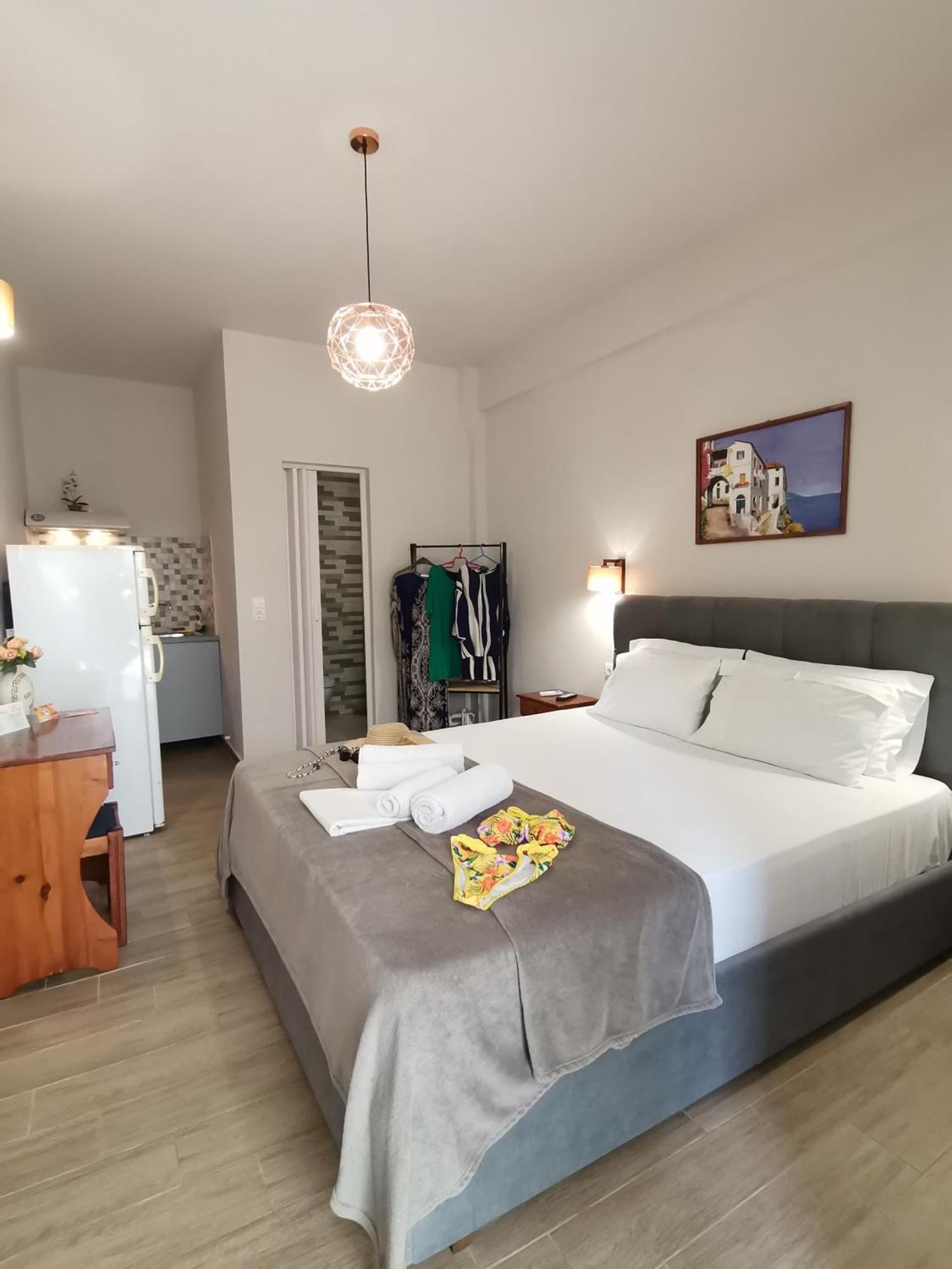Studios Lia Adults Only -Fully Renovated Chrysi Ammoudia Luaran gambar